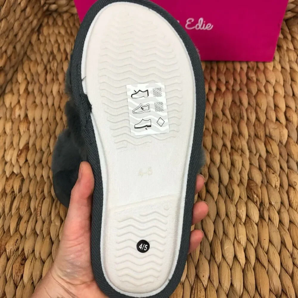 NIB Olive & Edie Emmie Charcoal Grey Slipper Youth Size 4/5